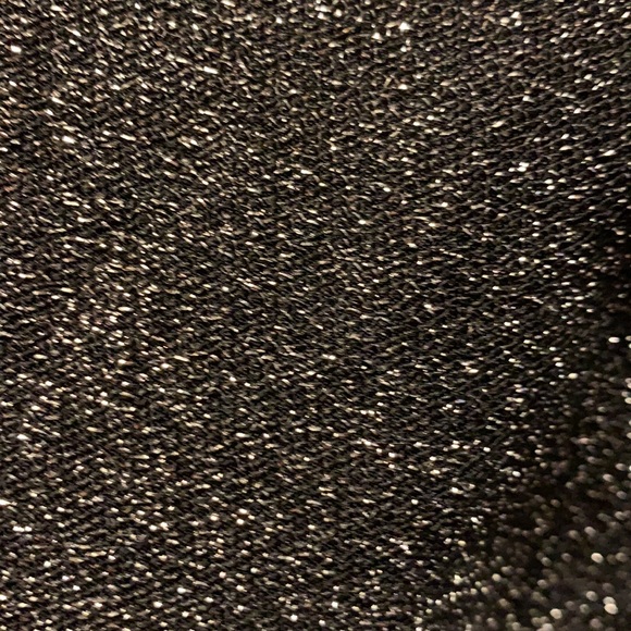 Flutter sleeve glitter top - Picture 3 of 4